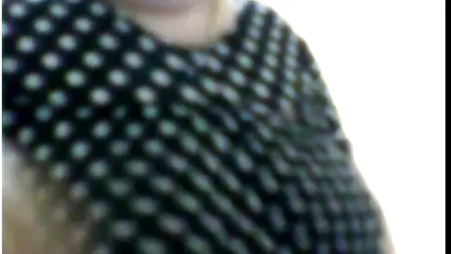 اثنين فيديوهات جنسية اجنبية من الفتيات تمتص الديك من نحيل صديقها