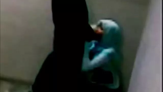 ناضجة أمي يحصل لها الحمار مارس الجنس من قبل ابنه في الحمام افلام جنسية اجنبية وعربية