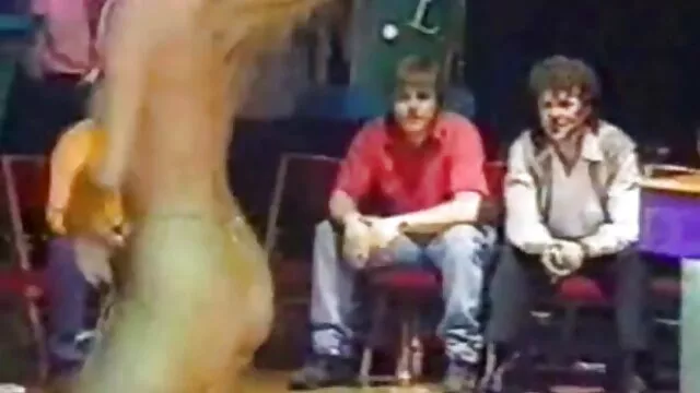 اللسان و الجنس جعل الحنفية مشاهدة افلام اجنبية جنسية نائب الرئيس على الوجه