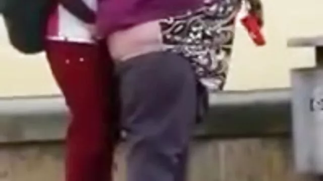 فرخ مع الحمار على نحو سلس جلس معها L. على افلام جنسيه اجنبيه ممنوعه من العرض ديك