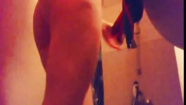 زوجين شابين مثل أن يمارس الجنس على مشاهده افلام اجنبيه جنسيه الأرض